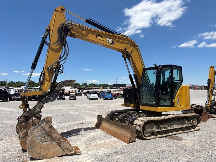 caterpillar-310-image-1