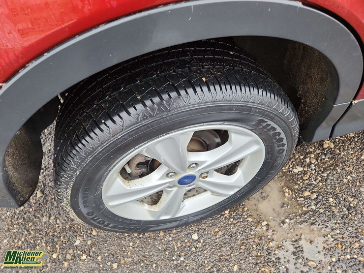 2016-ford-escape-image-13