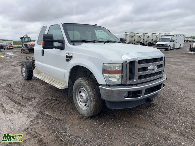 2010-ford-f350-image-7