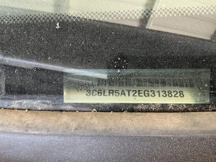 2014-dodge-2500-image-15