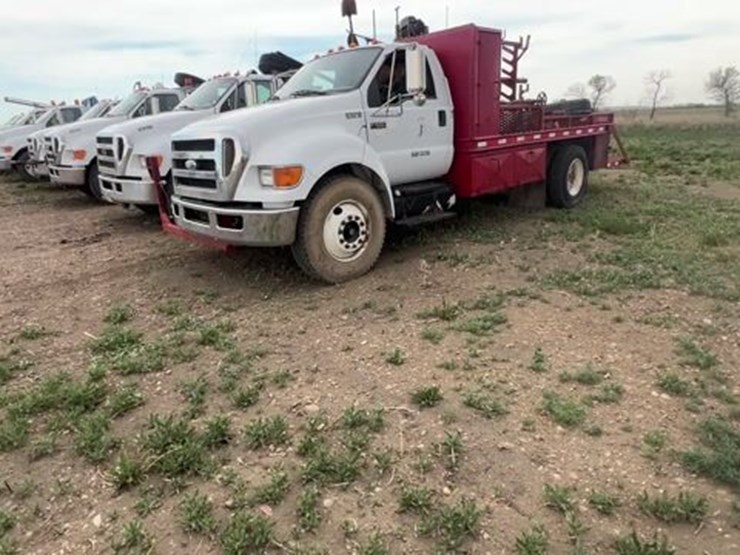 2008-ford-f650-image-1
