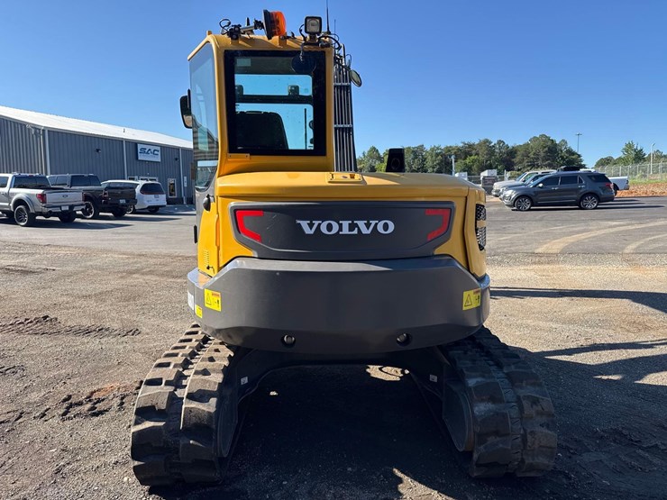 2023-volvo-ecr88d-image-4