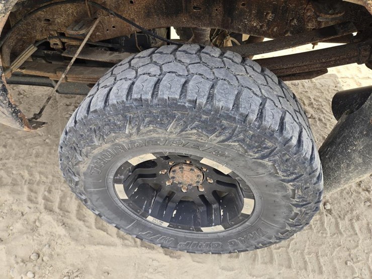 2011-ford-f350-image-12