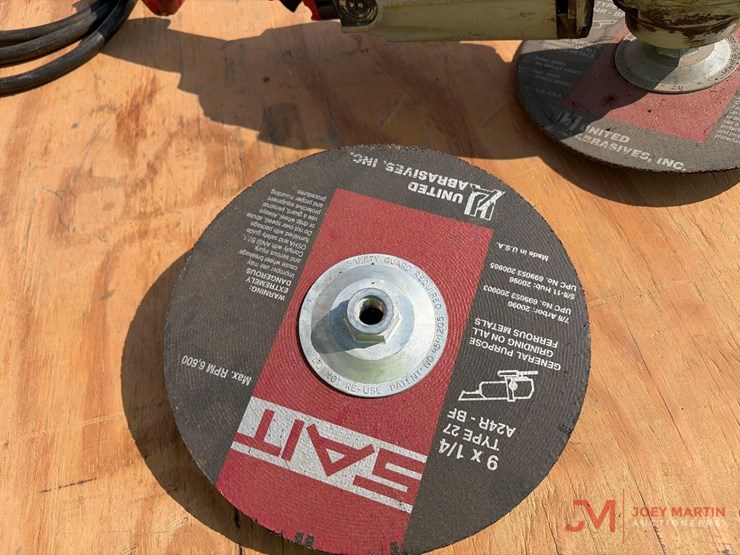 milwaukee-heavy-duty-electric-sander-image-6
