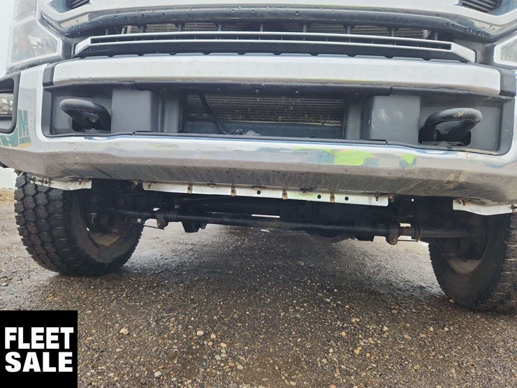 2021-ford-f550-image-44