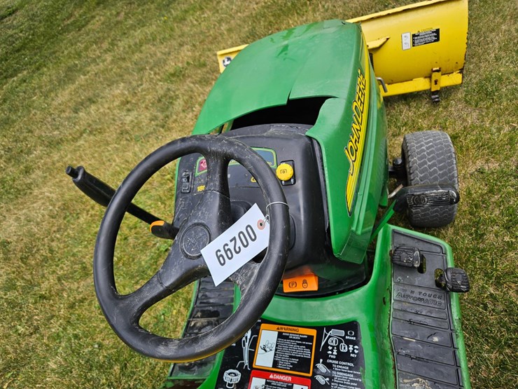 john-deere-gt235-image-22