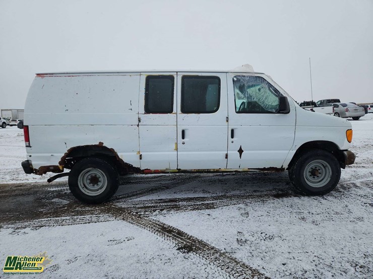 non-operable-2006-ford-e-250-cargo-van-image-8