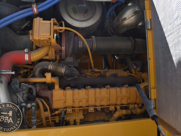 2021-deere-524-p-tier-image-39