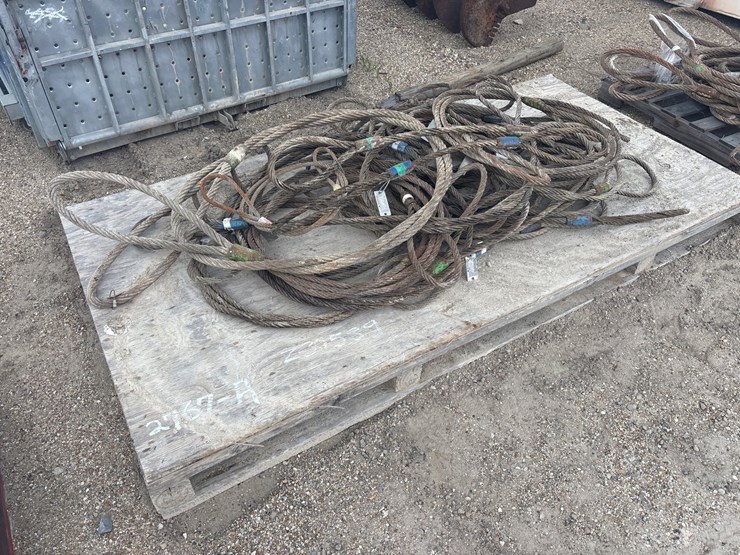 #30589-•-pallet-of-crane-rigging-image-2
