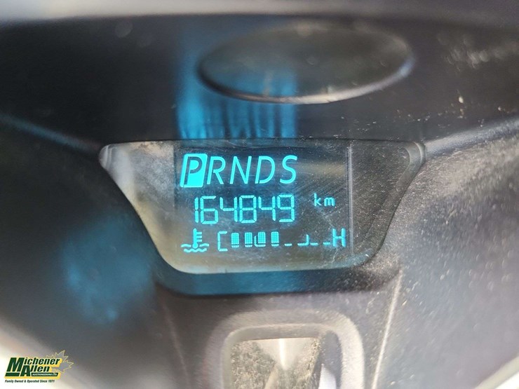 2014-ford-fiesta-se-image-21