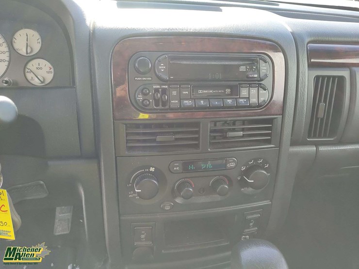 2004-jeep-grand-cherokee-image-21