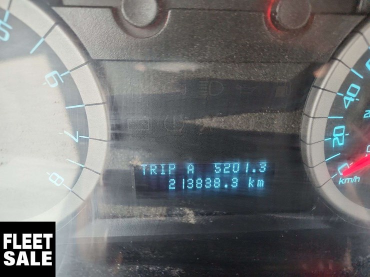 2012-ford-escape-image-30