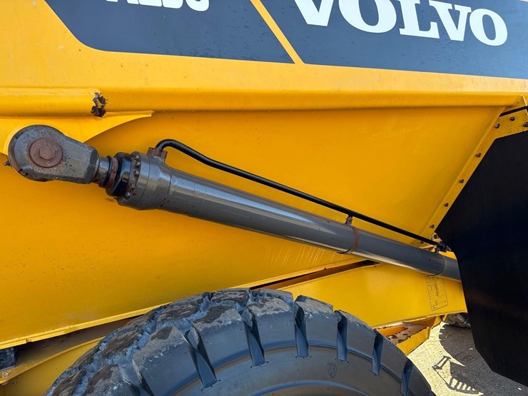 2019-volvo-a25g-image-13
