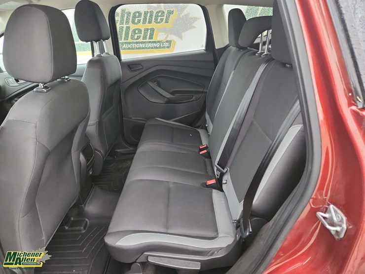 2016-ford-escape-image-18