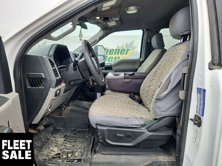 2021-ford-f550-image-10