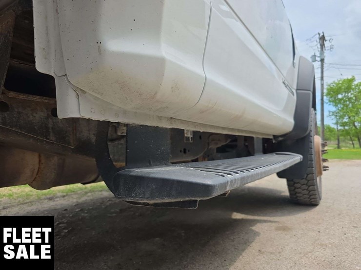 2017-ford-f550-image-12