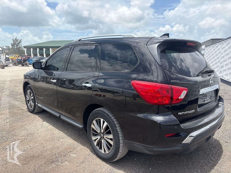 2019-nissan-pathfinder-image-3