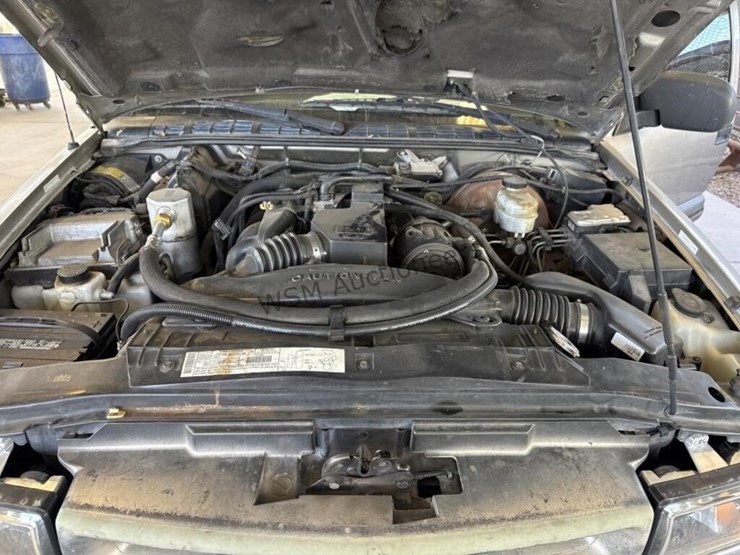 2000-chevrolet-s10-image-14