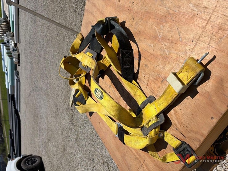 miller-series-m52-self-retracting-man-hole-safety-system-image-4