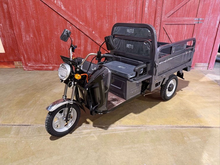 black-iret13-electric-utility-tricycle-image-1