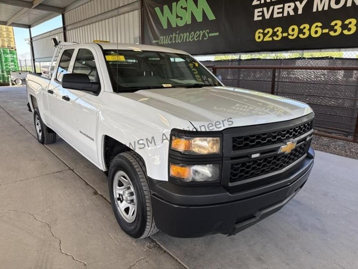 2015-chevrolet-silverado-1500-image-2