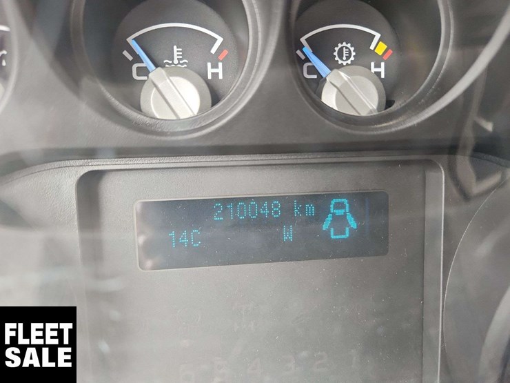 2015-ford-f250-image-32