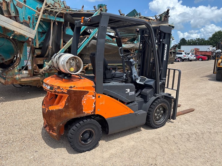 #35619-•-2022-doosan-g30n-7-forklift-image-3
