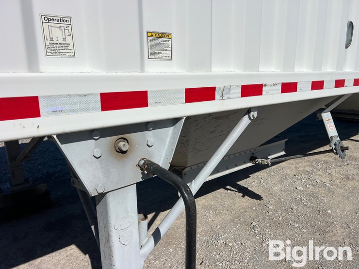 2015-jet-42-image-19
