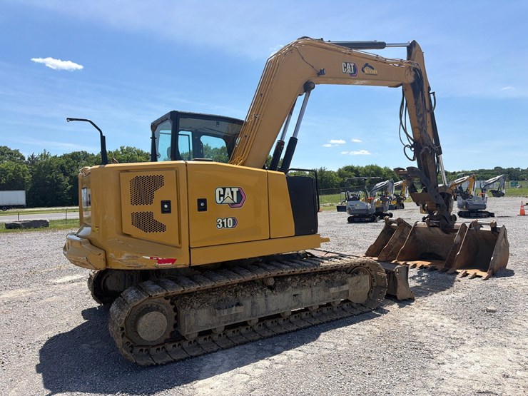 caterpillar-310-image-3