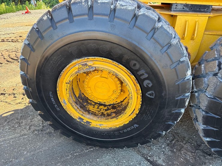 2019-volvo-a25g-image-17