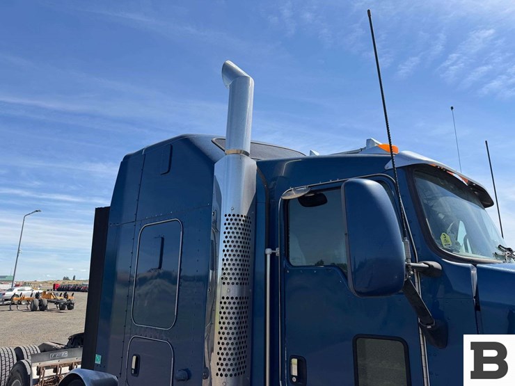 2015-kenworth-t800-image-45