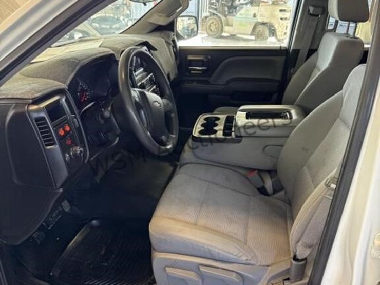 2015-chevrolet-silverado-1500-image-23