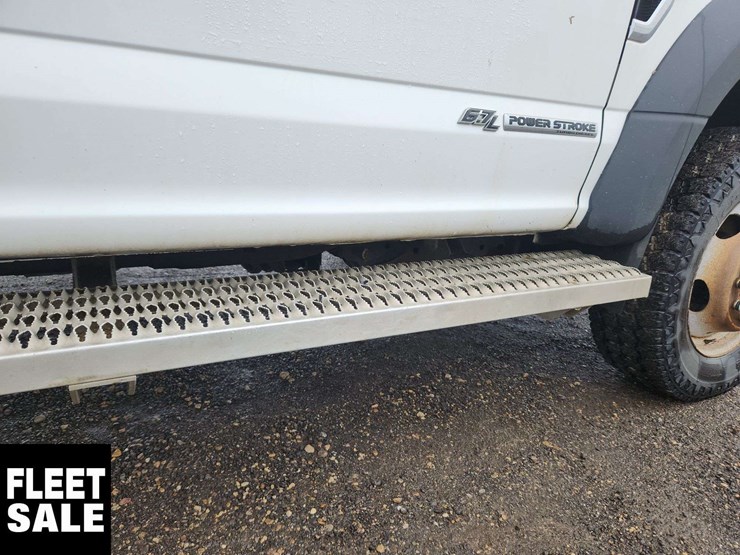 2021-ford-f550-image-60
