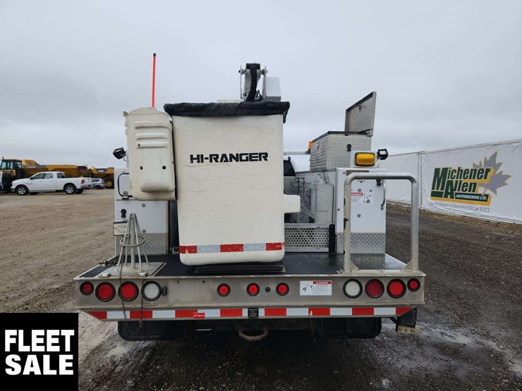 2021-ford-f550-image-7