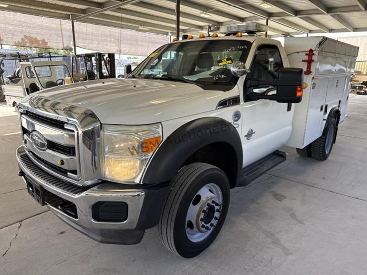 2012-ford-f550-image-4