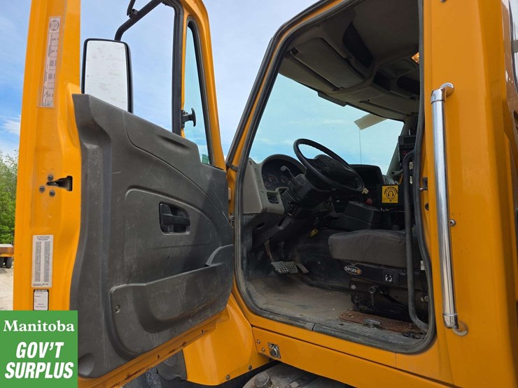 2010-international-workstar-7600-image-21