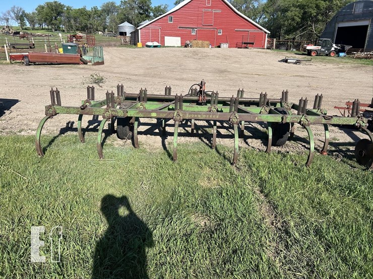 john-deere-4110-image-6