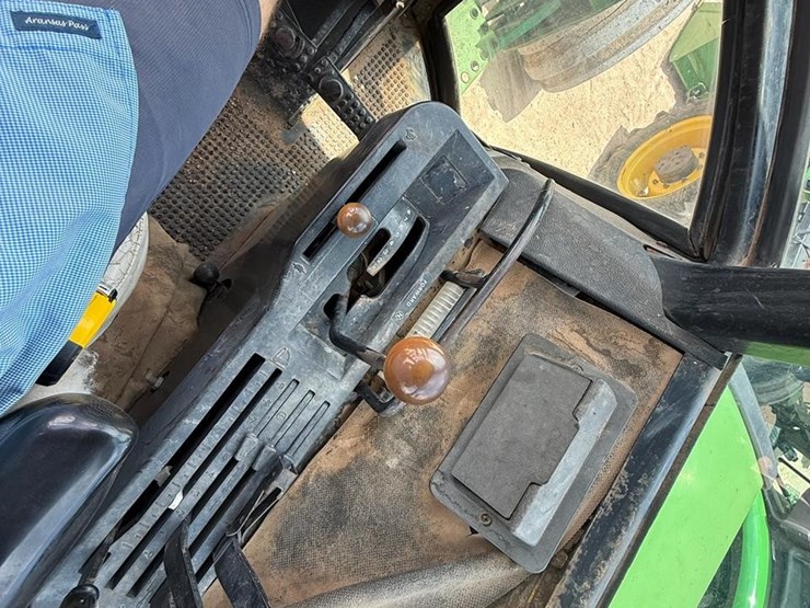 john-deere-4630-image-5