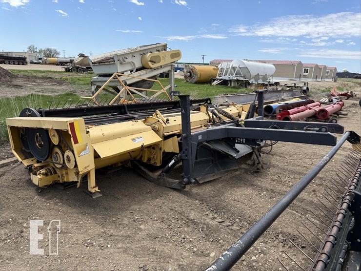 new-holland-2326-image-13