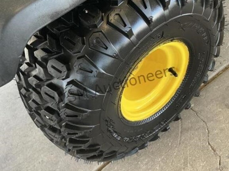 john-deere-gator-image-7