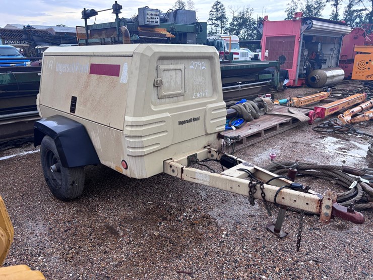 #36967-•-2005-ingersoll-rand-250-image-1