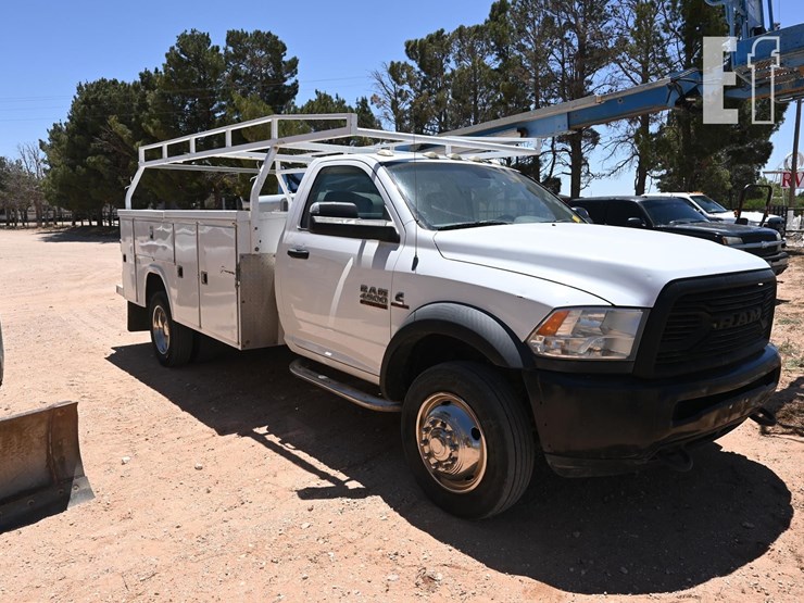 2014-dodge-ram-4500-image-1
