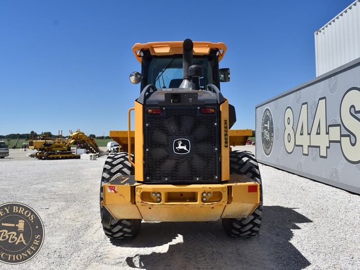2021-deere-524-p-tier-image-5