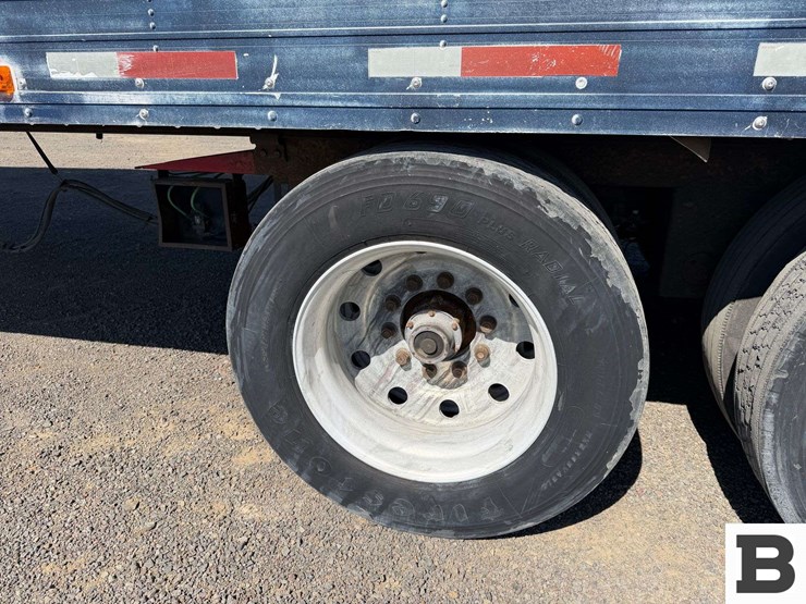 1997-utility-reefer-van-image-24
