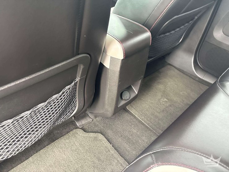 2019-ford-edge-image-10