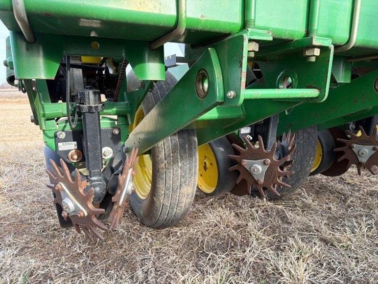 1994-john-deere-7200-image-13