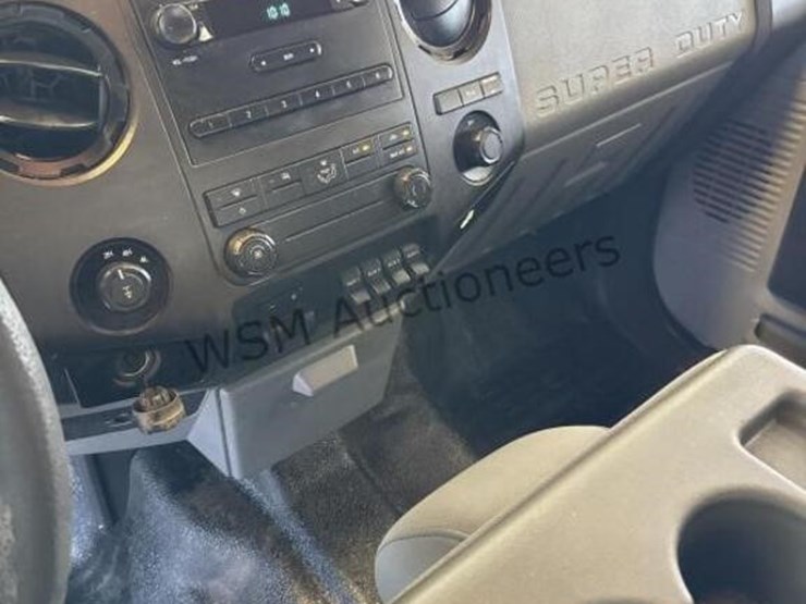 2014-ford-f350-image-24