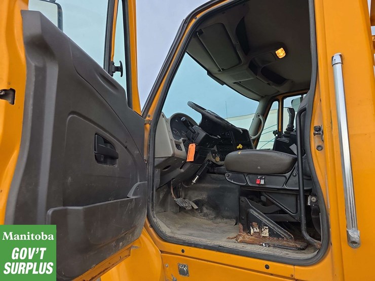 2008-international-workstar-7600-image-21