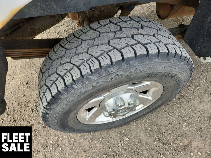 2013-ram-2500-slt-image-13