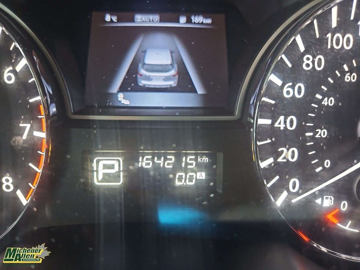2015-nissan-pathfinder-image-28